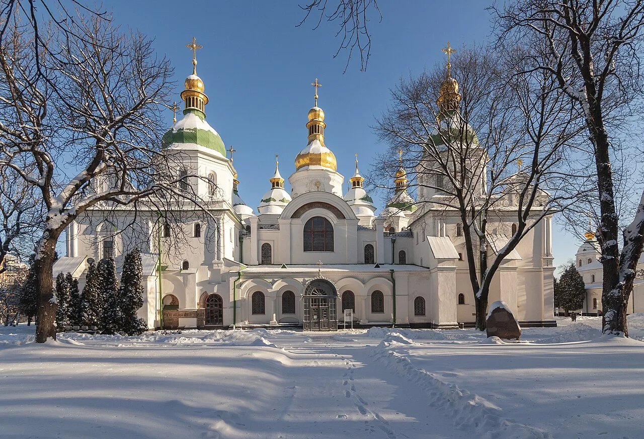 Софійський собор у Києві взимку